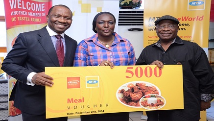 (L-r): Kola Oyeyemi, general manager, Business Development, S&D, Fehintola Mustapha, GM Operations, Lagos & Southwest region, both from MTN, and Adekunle Adedayo, chairman, Tastee Fried Chicken, at the launch of MTN-Tastee meal voucher held today at Bunmi's Place, in Lagos.