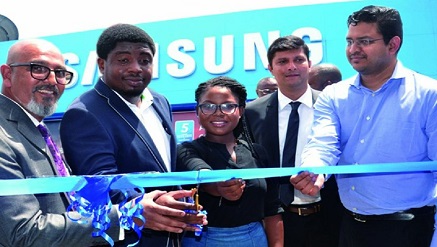 (L-r): Gagandeep Lakhanpal, Technical Head, M-Store; Mr Chidera Ejiofor, Service Network Manager, Samsung Electronics West Africa; Ms Morohunfolu Seton, Public Relations Executive, Samsung Electronics West Africa; Mr Karthik Ramachandran, Factory Manager,M-Store Nigeria; and Mr Vikram Gopal, Head of Mobile Business, M-Store, at the launch of the Samsung service centre, Opebi, Lagos recently.