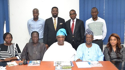 (L-R): Sitting: Ekata Ohiwerei, cash sales manager, Red Star Express; Captain Femi Adegoke, Trustee, KCOBA; Prince Tola Sotinwa, chairman, Publication Committee; Mr Busuyi Onabolu, Former KCOBA Vice President,Facilitator and Mrs Ngozi Ochokwu(Marketing Manager,Red Star Express), Standing: (L-r): Akinlolu Afolabi, KCOB; Dr Leke Oshunniyi, vice president, KCOBA; Francis Uko, Key Accounts manager, Red Star Express; Alison Kim Thomas, adminstrative Officer, KCOBA, during the MoU signing between Glendora & FedE