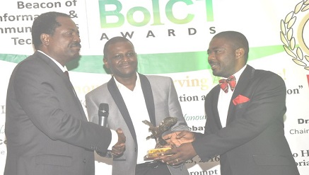 (L - r) Engr. Lanre Ajayi, president, Association of Telecommunications Companies of Nigeria (ATCON) presenting Cybersecurity Company of the Year Award to Oluseyi Akindeinde, chief technical officer, Digital Encode while Adewale Obadare, chief operating officer, Digital Encode looks on, at the just concluded Beacon of ICT Awards held in Lagos recently